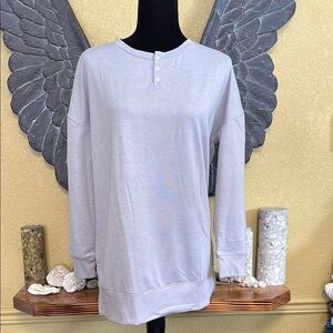 Splendid Light Gray Long Sleeve Henley Top/Light sweater